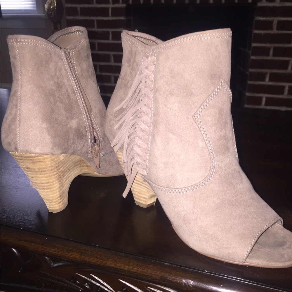 Open toe Booties